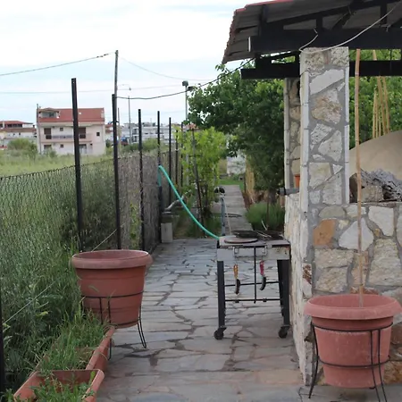 Country Stone * Paralia Dionysiou