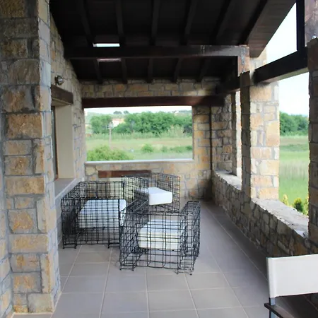 Country Stone * Paralia Dionysiou
